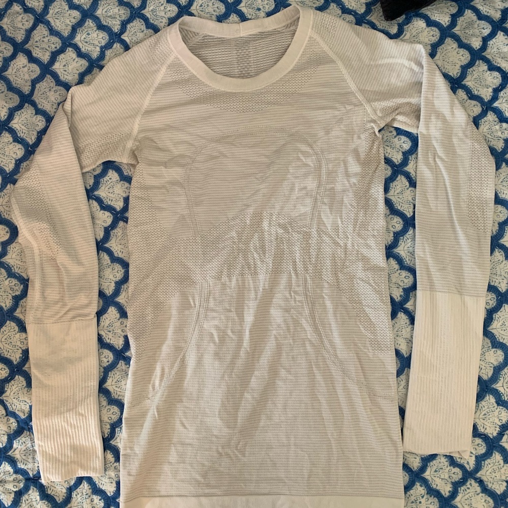 Lululemon swiftly tech long sleeve